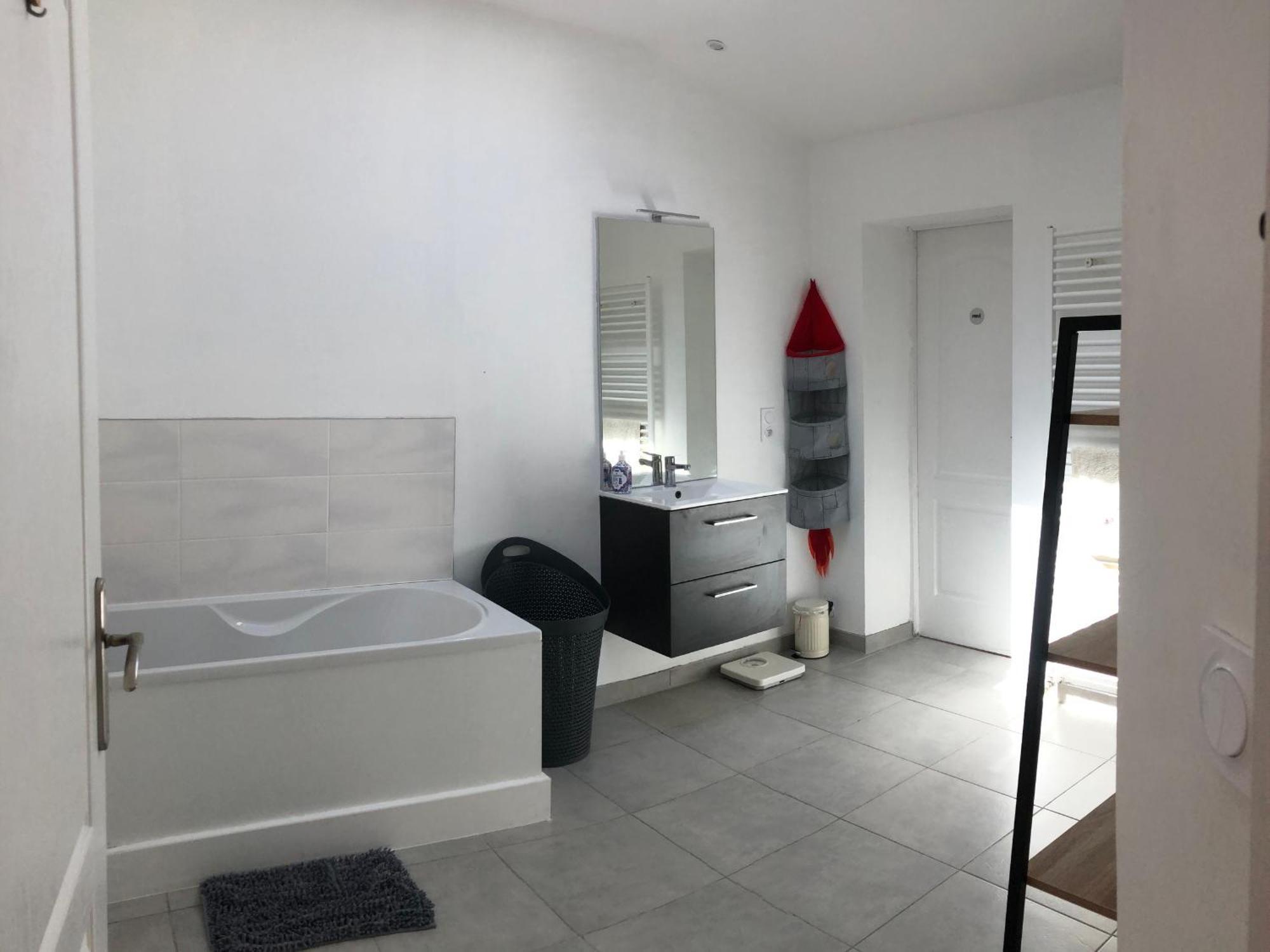 Hébergement de vacances Athienville, 6 Pièces, 12 Personnes - Fr-1-584-84 Athienville